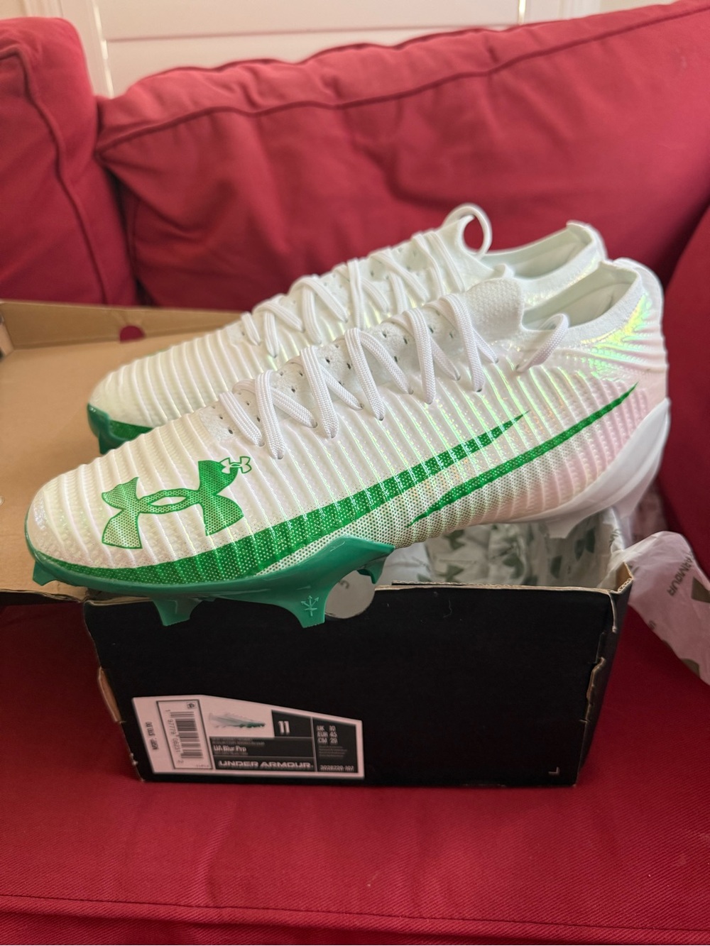 NWT Under Armour Kids White and Green Lacrosse/Soccer/Football Cleats